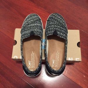 Toms Avalon Sneaker Black White Boucle (Size 6)